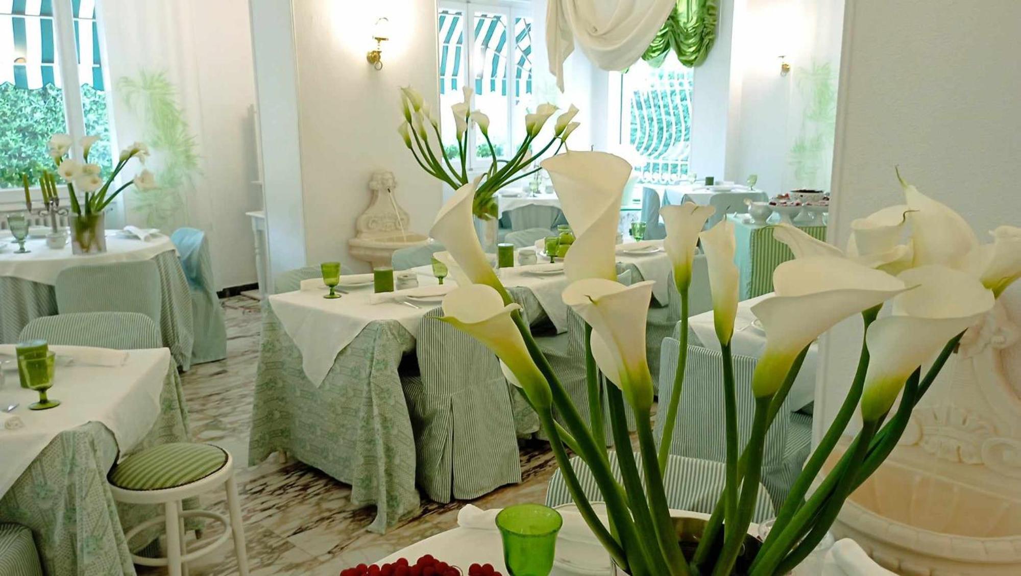 Eveline Portosole Hotel Sanremo Exterior photo