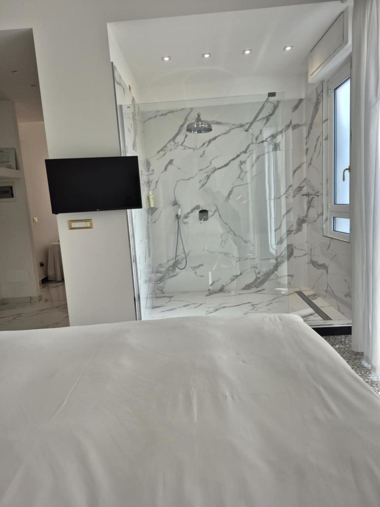Eveline Portosole Hotel Sanremo Exterior photo